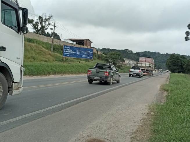 Rodovia dos Minerios, estrada para Itaperuçu e Rio Branco do Sul (Menezes).jpg